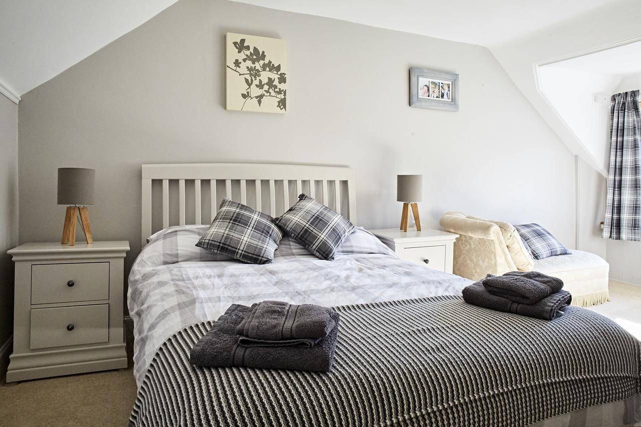 Glenalbyn Cottage Сейнт Филънс Екстериор снимка