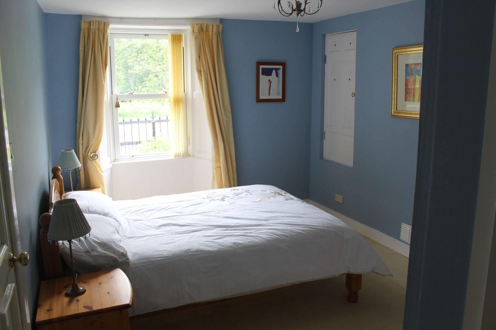 Glenalbyn Cottage Сейнт Филънс Екстериор снимка